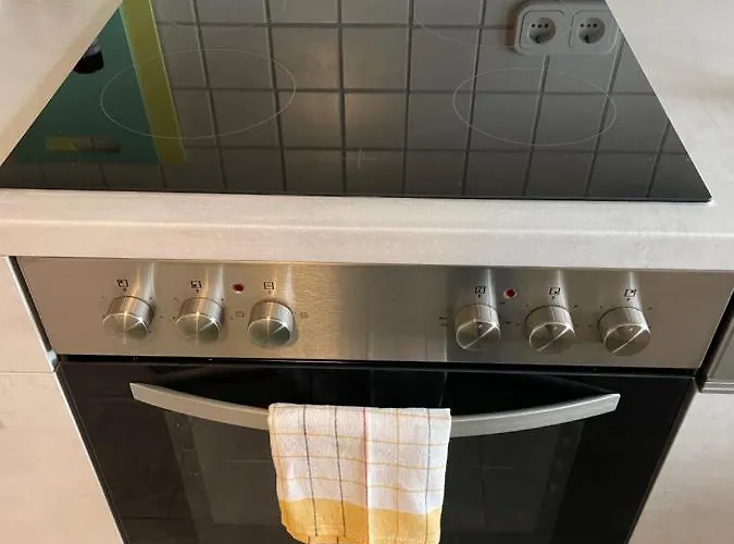 Wen Koenigsberger,ruhige Dg-wohnung In Weiden,2 Schlafzimmer,parkplatz, Zentral! Apartamento Weiden in der Oberpfalz
