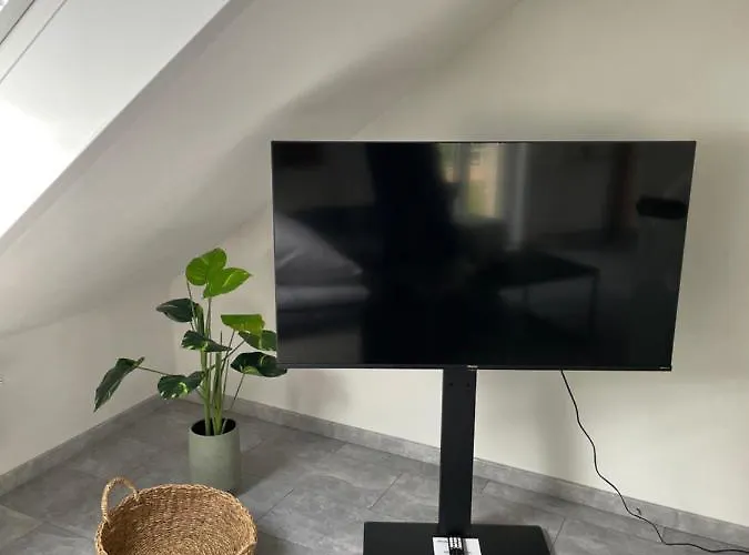 Wen Koenigsberger,ruhige Dg-wohnung In Weiden,2 Schlafzimmer,parkplatz, Zentral! Apartamento Weiden in der Oberpfalz