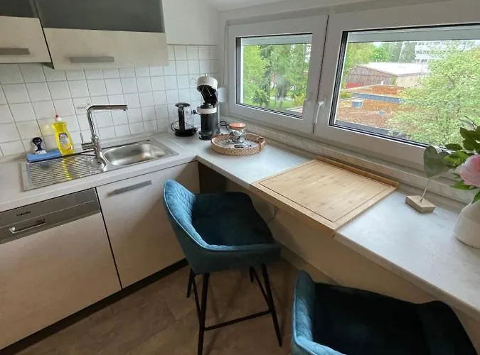 Wen Koenigsberger,ruhige Dg-wohnung In Weiden,2 Schlafzimmer,parkplatz, Zentral! *